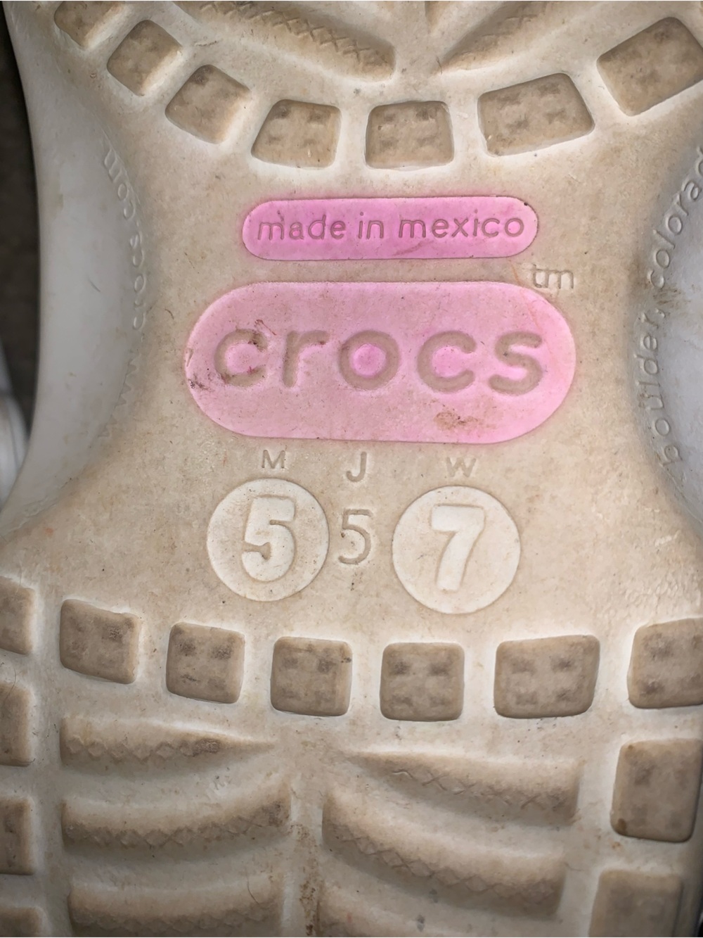 CROCS Classic Clog Women’s Size 7 - White - Picture 9 of 10